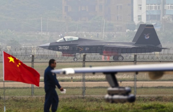 axe-chinese.stealth.fighter-1024x664