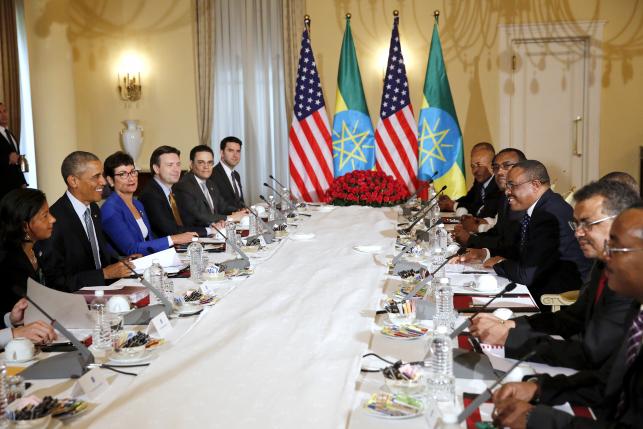 U.S. President Barack Obama (2nd L) and his delegation, including National Security Advisor Susan Rice (L), sit down to a bilateral meeting with Ethiopia's Prime Minister Hailemariam Desalegn (3rd R) at the National Palace in Addis Ababa, Ethiopia July 27, 2015. REUTERS/Jonathan Ernst