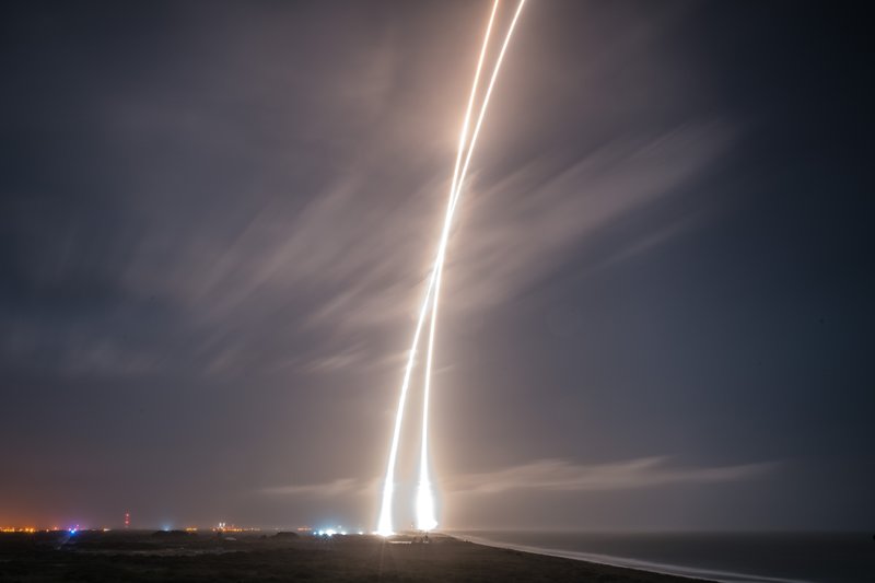 001spaceX