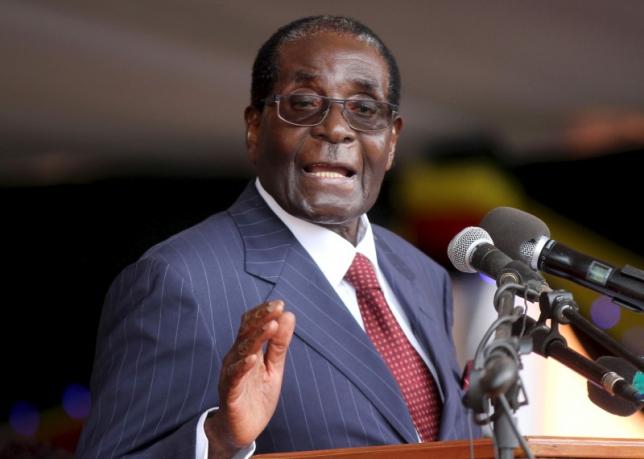 Zimbabwe's President Robert Mugabe addresses supporters gathered to celebrate his 92nd birthday in Masvingo February 27, 2016. REUTERS/Philimon Bulawayo