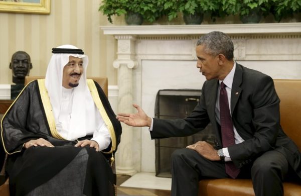 U.S. President Barack Obama meets Saudi King Salman bin Abdulaziz (L) in the Oval Office of the White House in Washington, U.S. September 4, 2015. REUTERS/Gary Cameron/File Photo - RTX2AJ1B